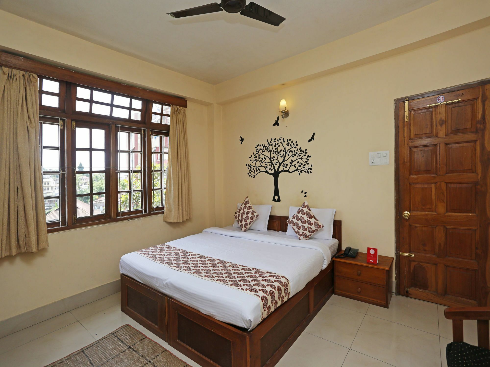 Oyo 2402 Hotel Highwinds Shillong Exterior foto